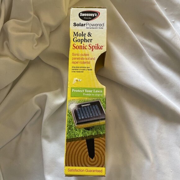 Sweeneys Solar Powered Mole & Gopher Sonic Spike - Picture 1 of 12